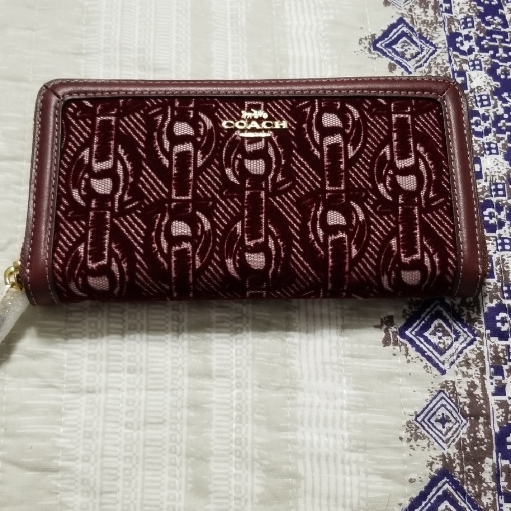 Coach Velvet Chain Print Accordion Zip Wallet